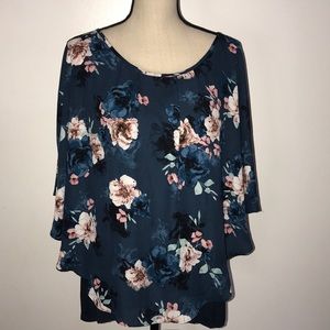 Elle floral top w/sheer caftan overlay